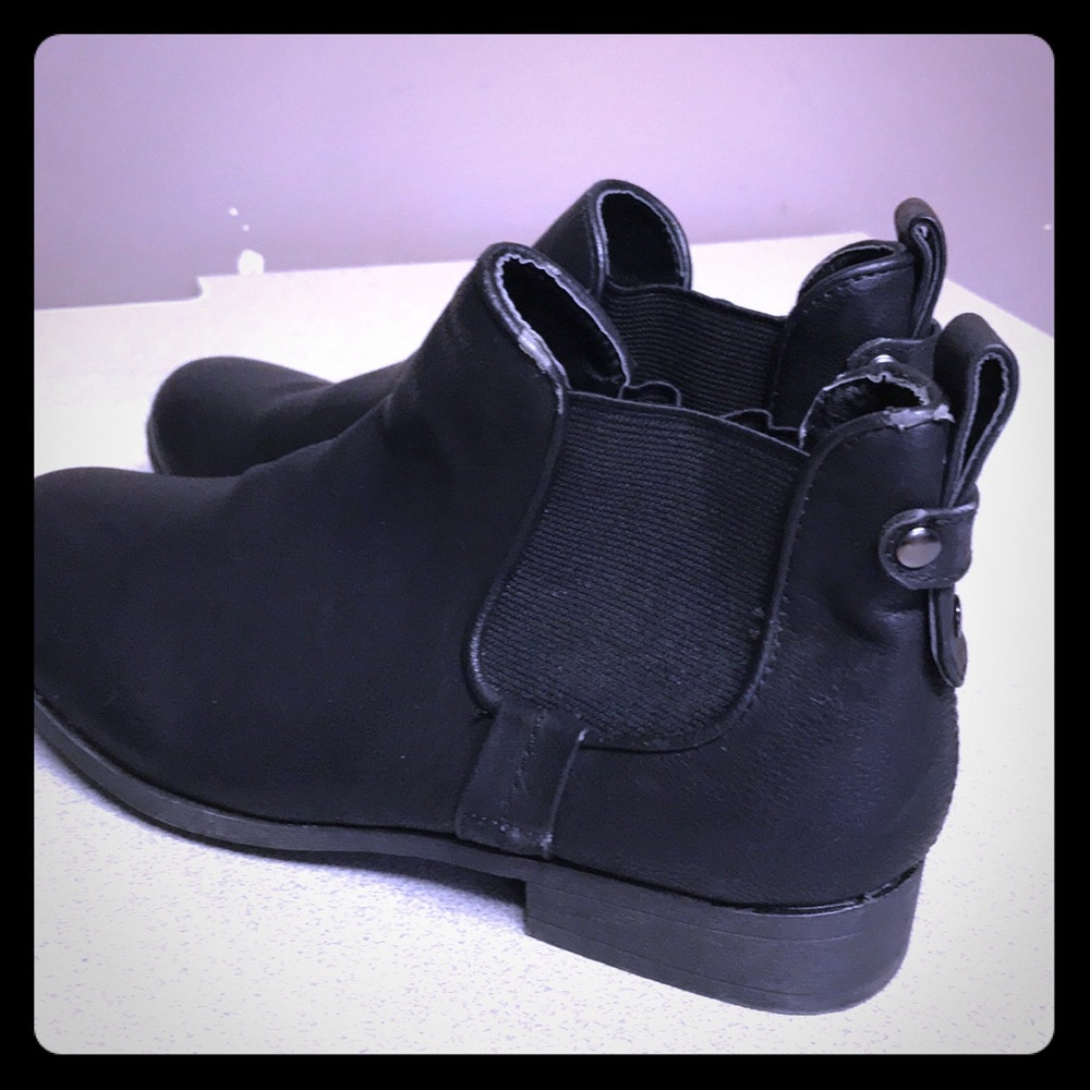 Black boots